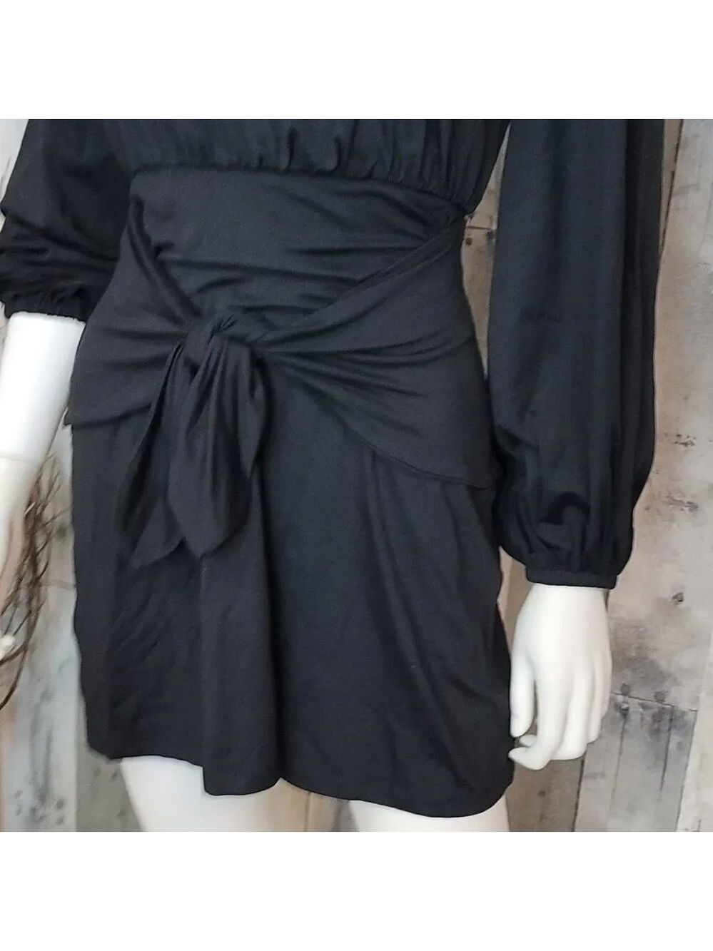 Susana Monaco Gathered Sleeve Dress - Picture 4 of 12